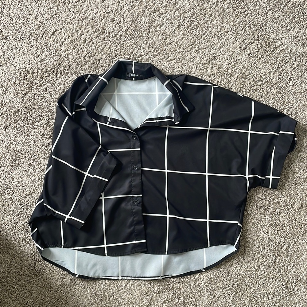 Black and white square button up top